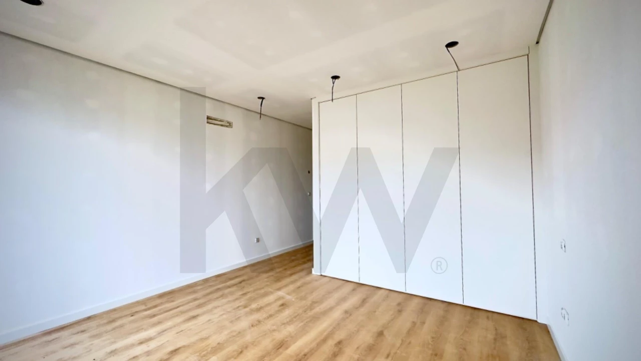Apartamento T3 para Venda em Ramalhal Foto 19