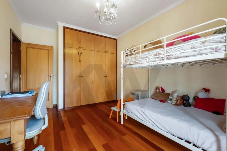 Moradia T2 para Venda em Santa Cruz Foto 15