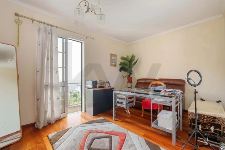 Moradia T2 para Venda em Santa Cruz Foto 13