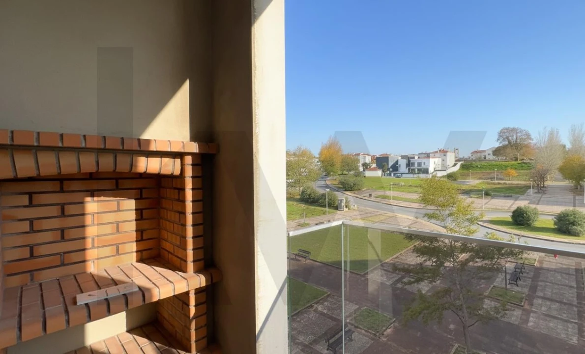 Apartamento T3 para Venda em Ramalhal Foto 3