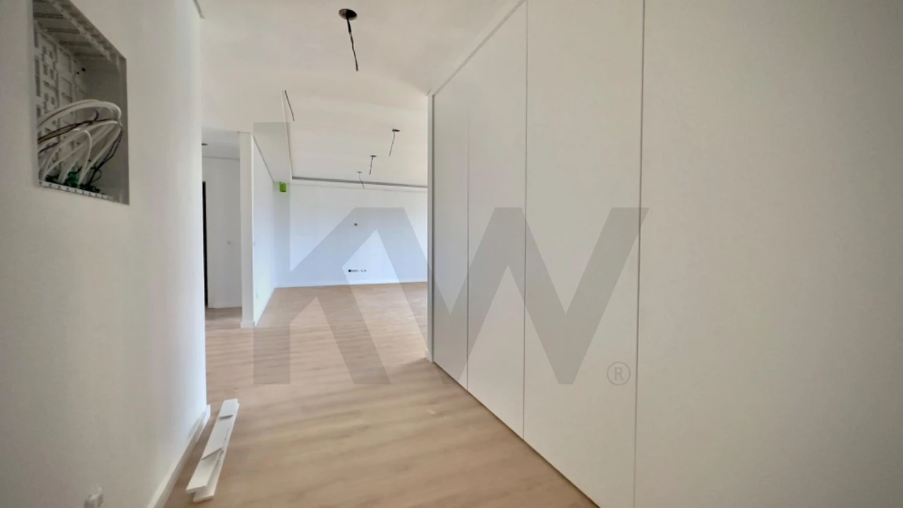 Apartamento T3 para Venda em Ramalhal Foto 4