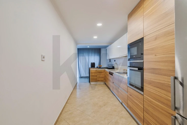 Moradia T4 para Venda em Corroios Foto 10