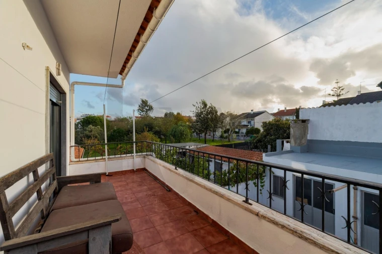 Moradia T4 para Venda em Corroios Foto 18