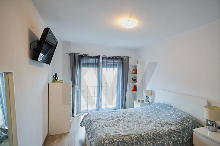 Moradia T4 para Venda em Corroios Foto 24