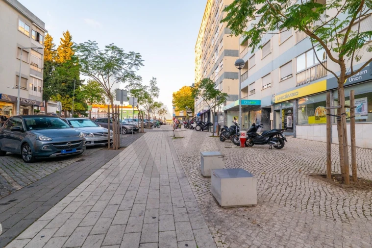 Apartamento T3 para Venda em Odivelas Foto 29