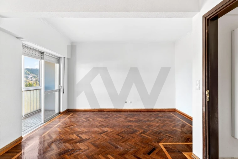 Apartamento T3 para Venda em Odivelas Foto 4