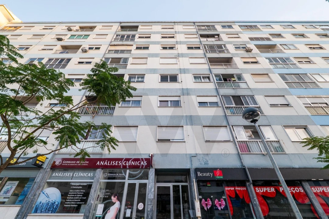Apartamento T3 para Venda em Odivelas Foto 1
