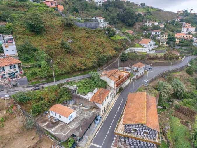 Moradia T3 para Venda em Jardim da Serra Foto 24