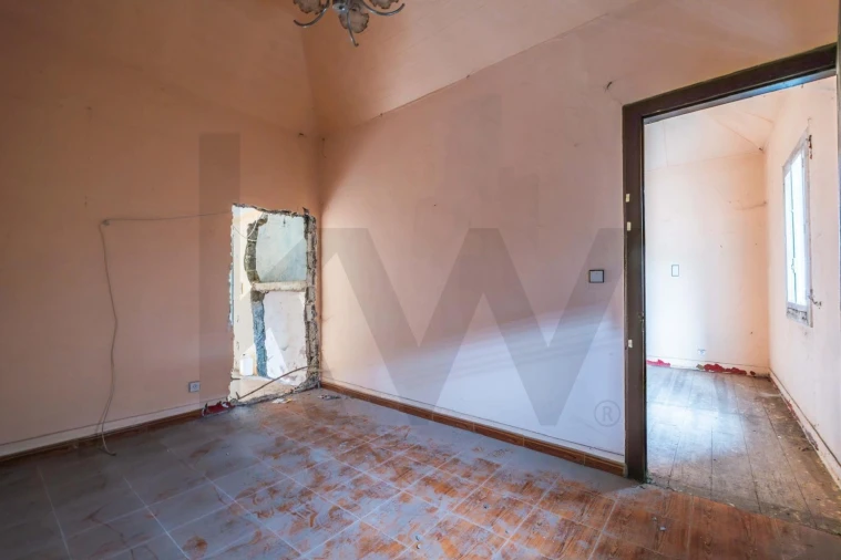 Moradia T3 para Venda em Jardim da Serra Foto 17