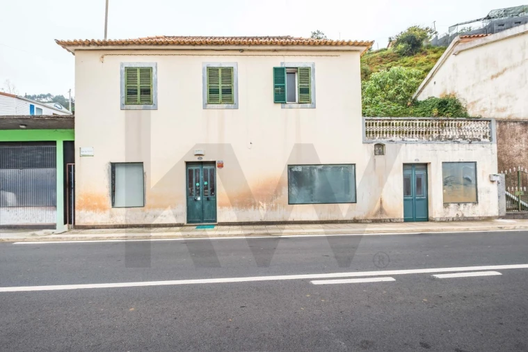 Moradia T3 para Venda em Jardim da Serra Foto 1