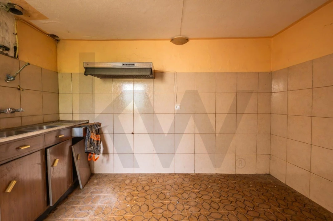 Moradia T3 para Venda em Jardim da Serra Foto 12