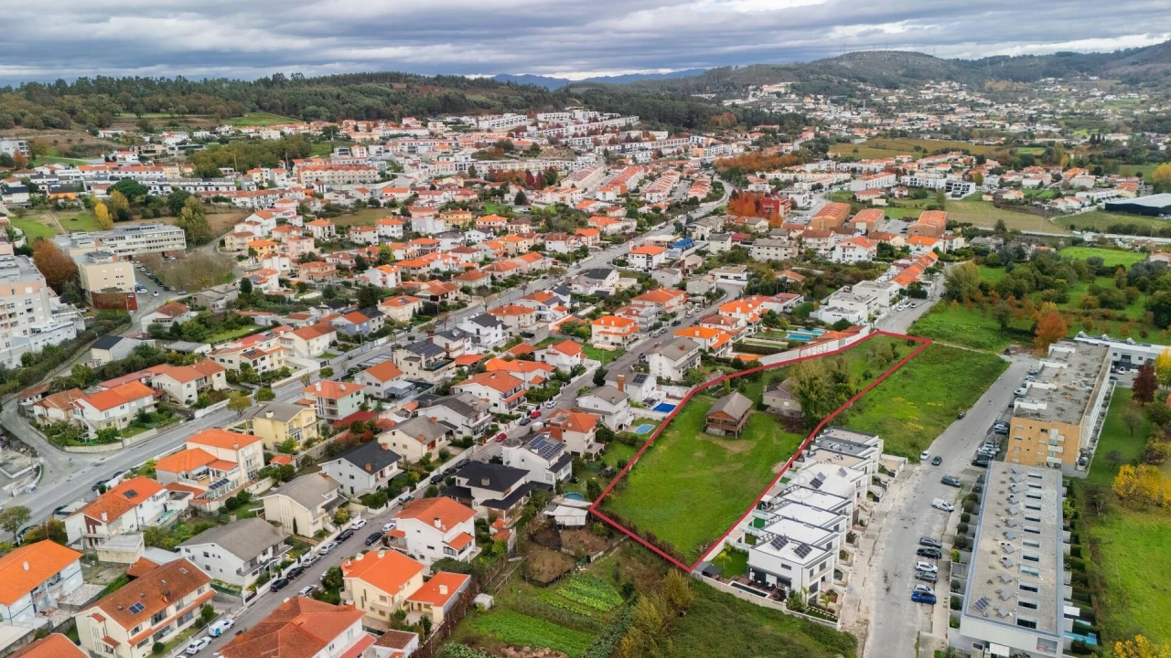 Terreno para Venda em Gualtar Foto 1