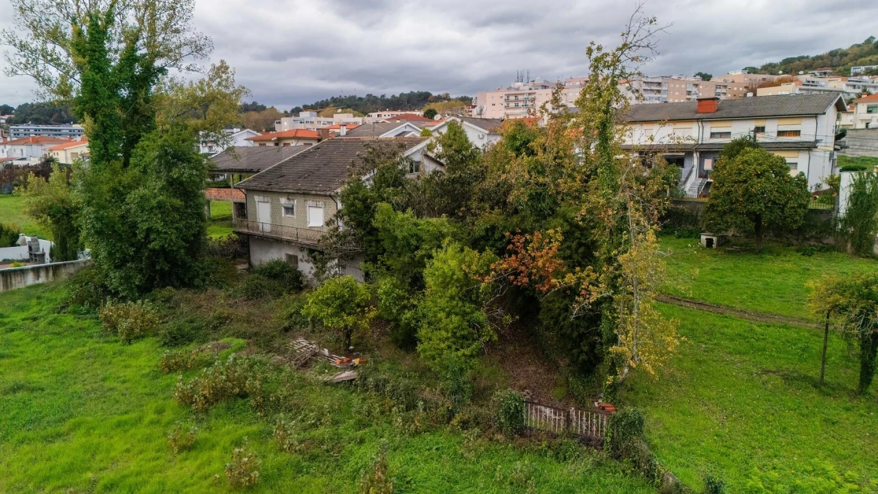 Terreno para Venda em Gualtar Foto 38