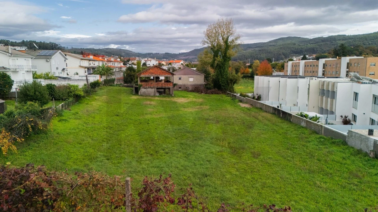 Terreno para Venda em Gualtar Foto 23