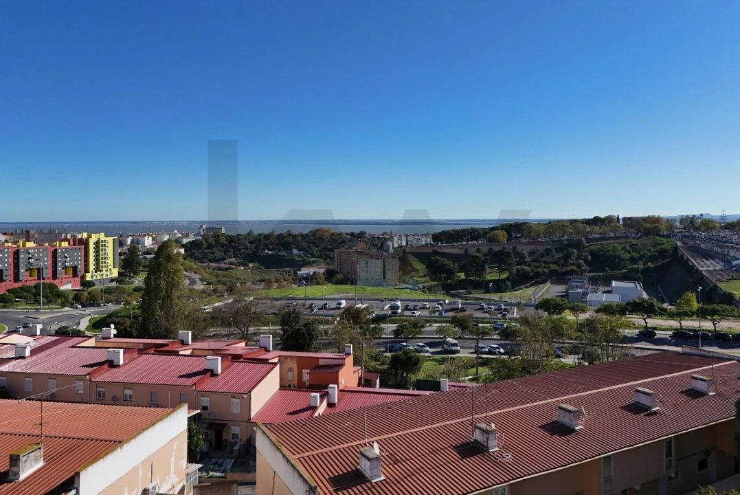 Apartamento T2 para Venda em Penha de França Foto 9