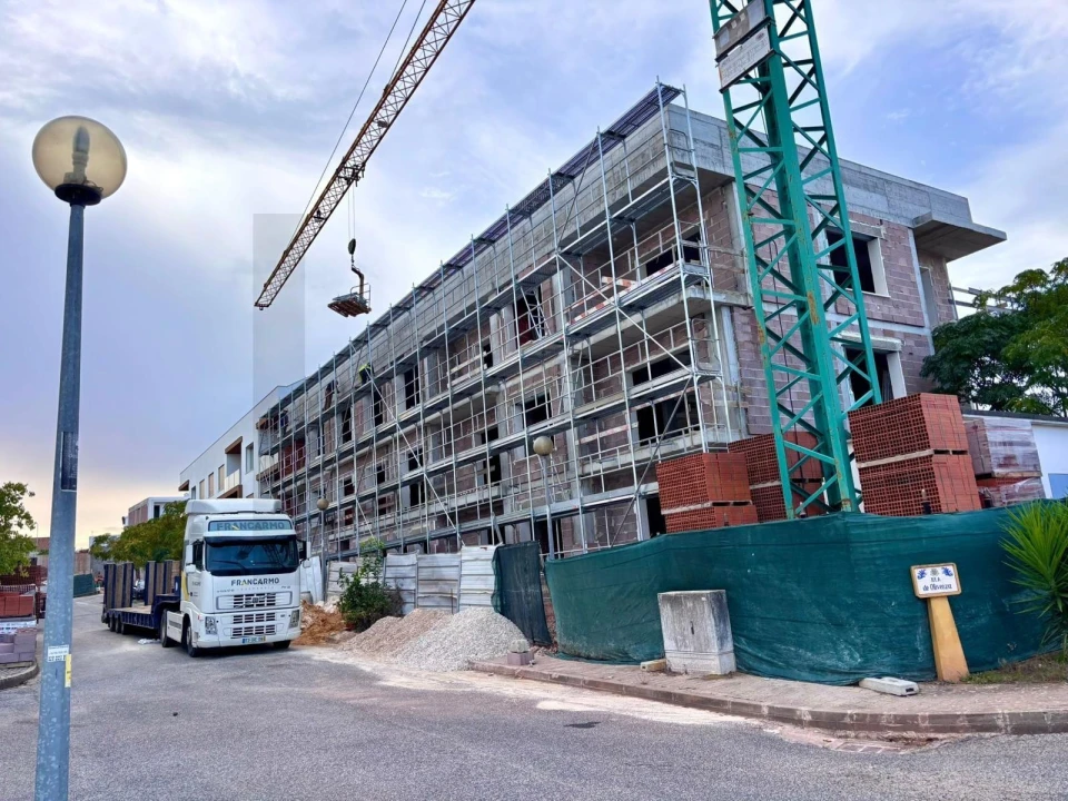 Apartamento T1 para Venda em Cadaval e Pêro Moniz Foto 14