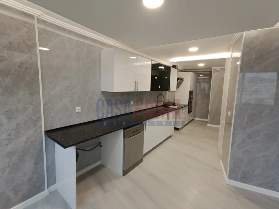 Apartamento T3 para Venda em São Vicente (Braga) Foto 5