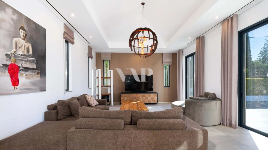 Moradia T4 para Venda em Almancil Foto 9