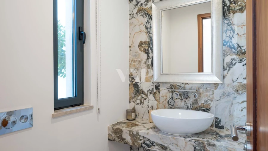 Moradia T4 para Venda em Almancil Foto 12