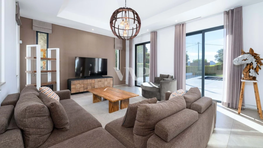 Moradia T4 para Venda em Almancil Foto 2