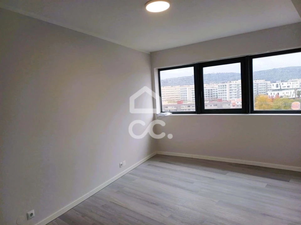 Apartamento T3 para Venda em Braga (Maximinos, Sé e Cividade) Foto 16
