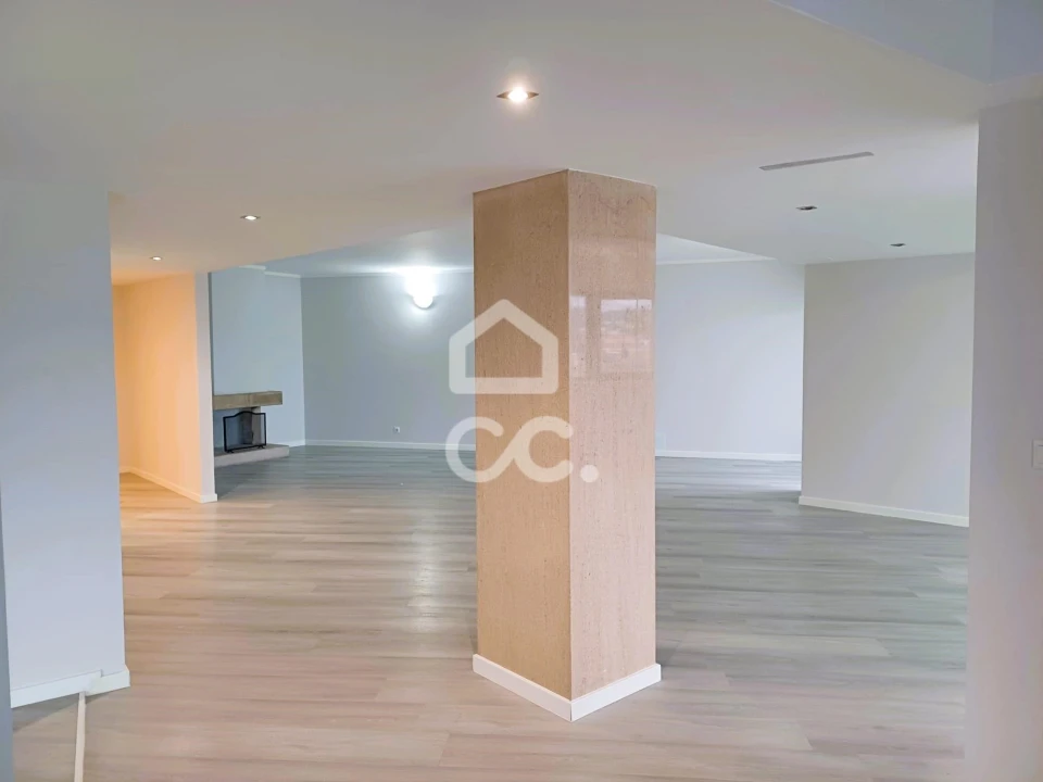 Apartamento T3 para Venda em Braga (Maximinos, Sé e Cividade) Foto 20