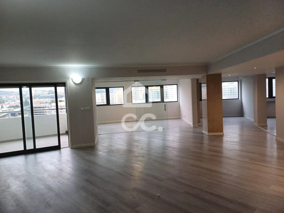 Apartamento T3 para Venda em Braga (Maximinos, Sé e Cividade) Foto 29