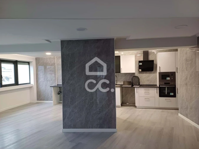 Apartamento T3 para Venda em Braga (Maximinos, Sé e Cividade) Foto 6