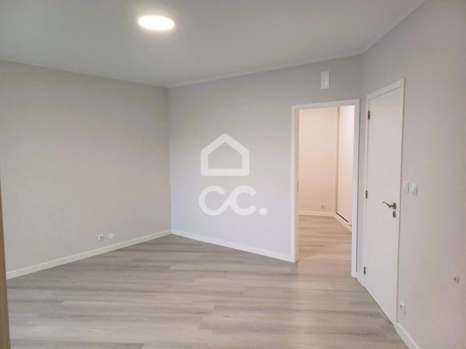 Apartamento T3 para Venda em Braga (Maximinos, Sé e Cividade) Foto 17