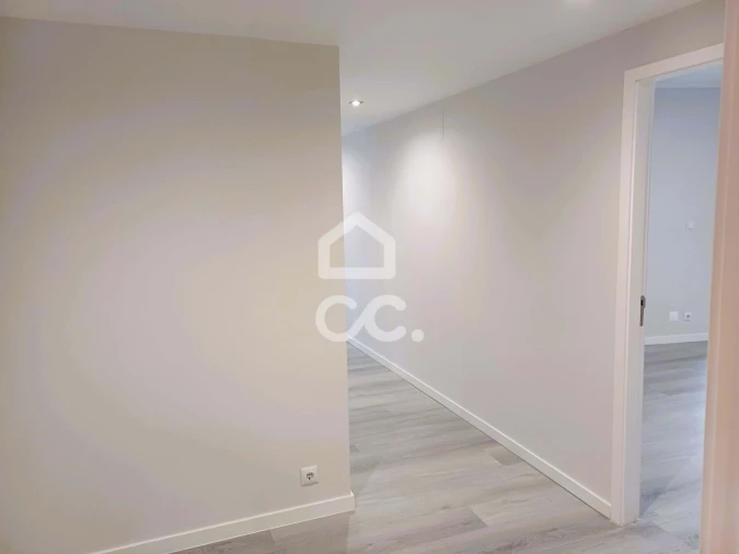Apartamento T3 para Venda em Braga (Maximinos, Sé e Cividade) Foto 3