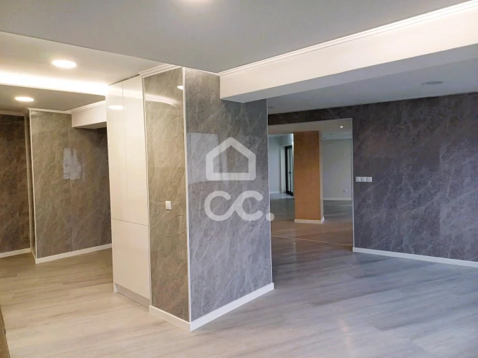 Apartamento T3 para Venda em Braga (Maximinos, Sé e Cividade) Foto 8