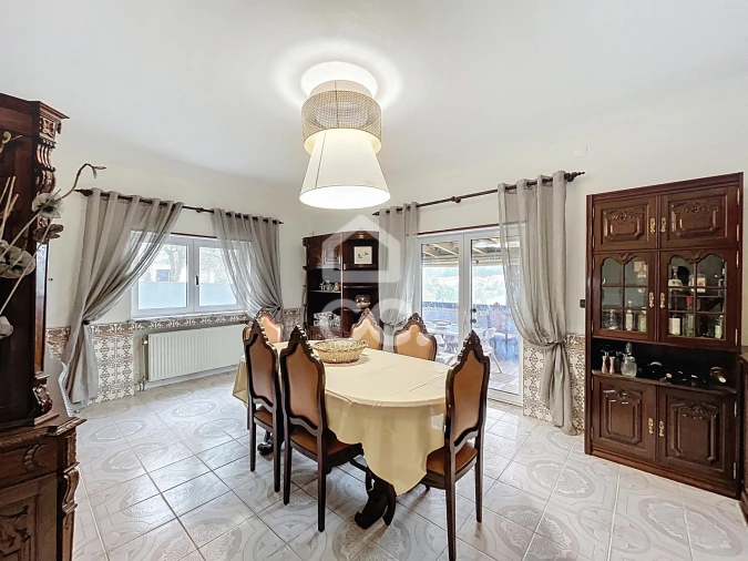 Moradia T3 para Venda em Peral Foto 16