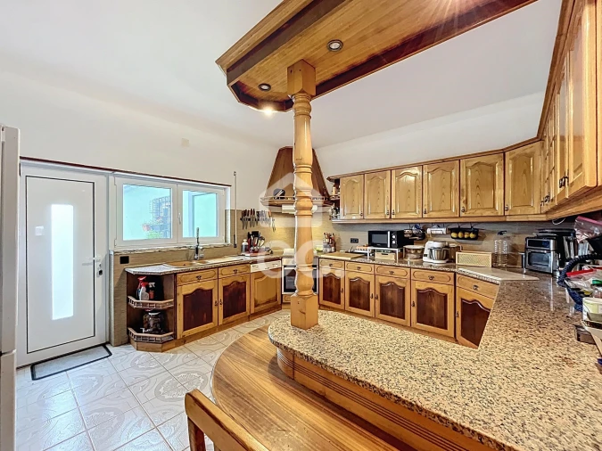 Moradia T3 para Venda em Peral Foto 11