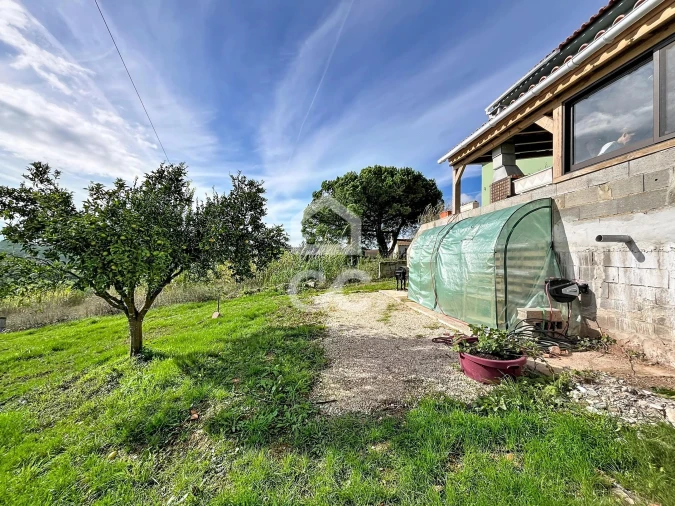 Moradia T3 para Venda em Peral Foto 10