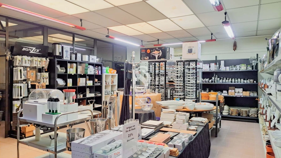 Negócio para Venda em Santo António Foto 7