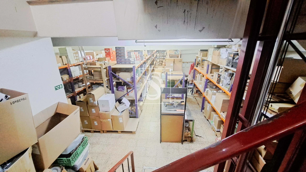 Negócio para Venda em Santo António Foto 9