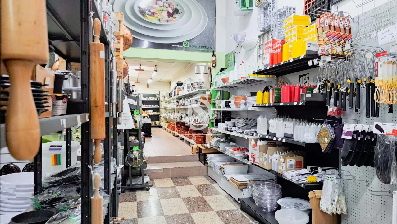 Negócio para Venda em Santo António Foto 7