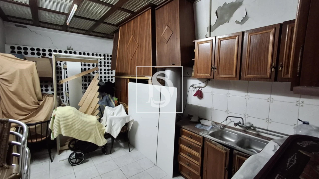 Prédio para Venda em Buarcos Foto 9