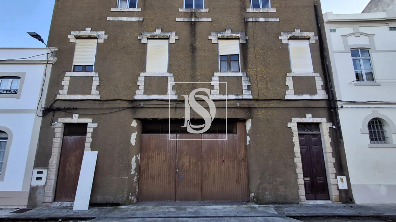 Prédio para Venda em Buarcos Foto 79