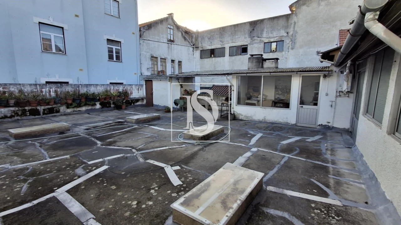 Prédio para Venda em Buarcos Foto 15