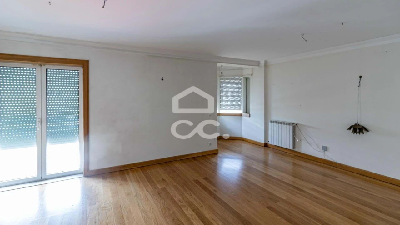 Apartamento T3 para Arrendamento em Leiria, Pousos, Barreira e Cortes Foto 1