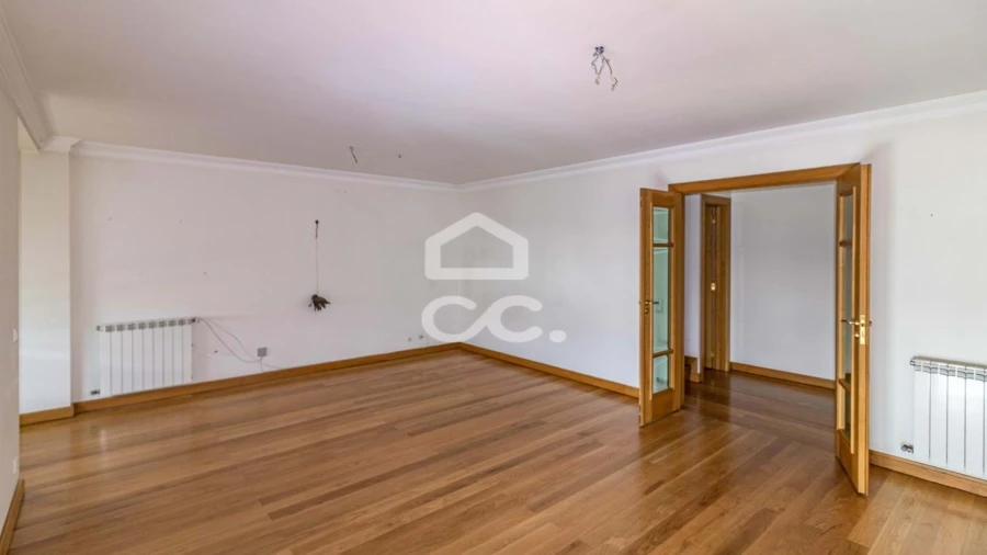 Apartamento T3 para Arrendamento em Leiria, Pousos, Barreira e Cortes Foto 9