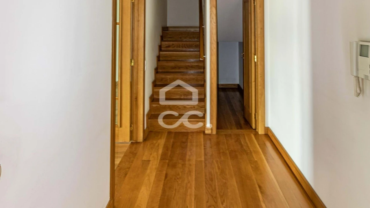 Apartamento T3 para Arrendamento em Leiria, Pousos, Barreira e Cortes Foto 10