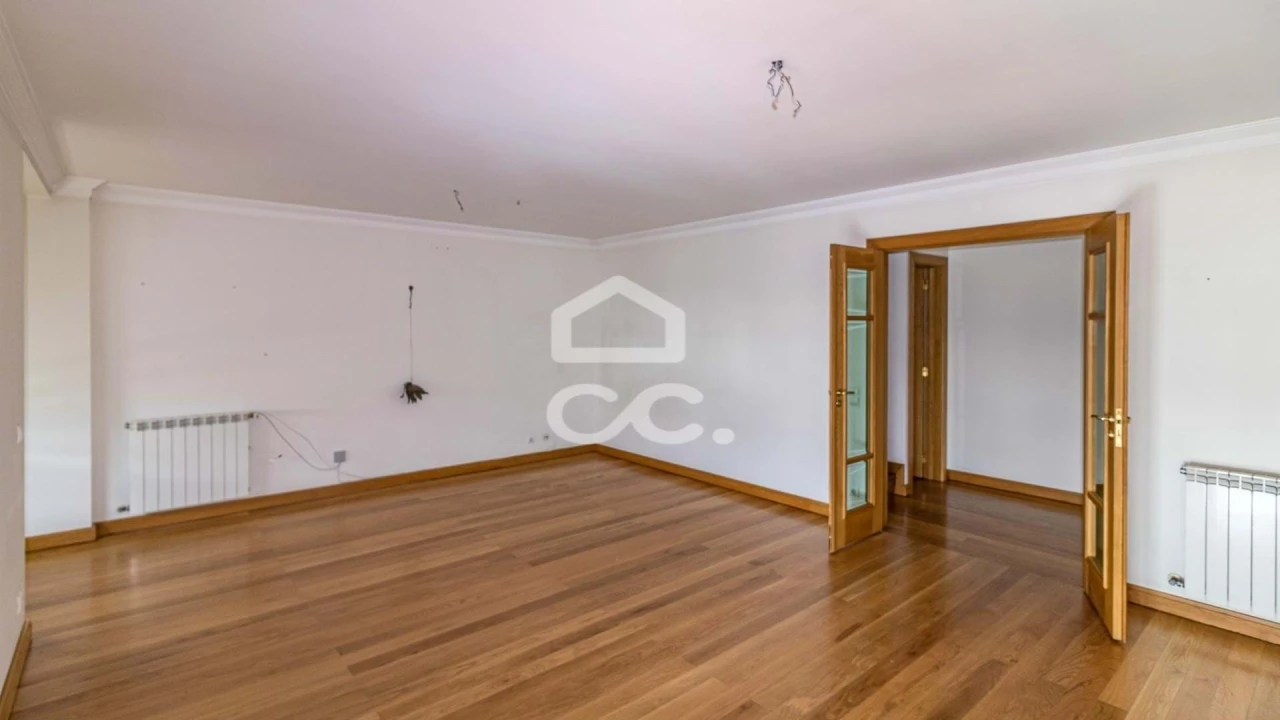 Apartamento T3 para Arrendamento em Leiria, Pousos, Barreira e Cortes Foto 9