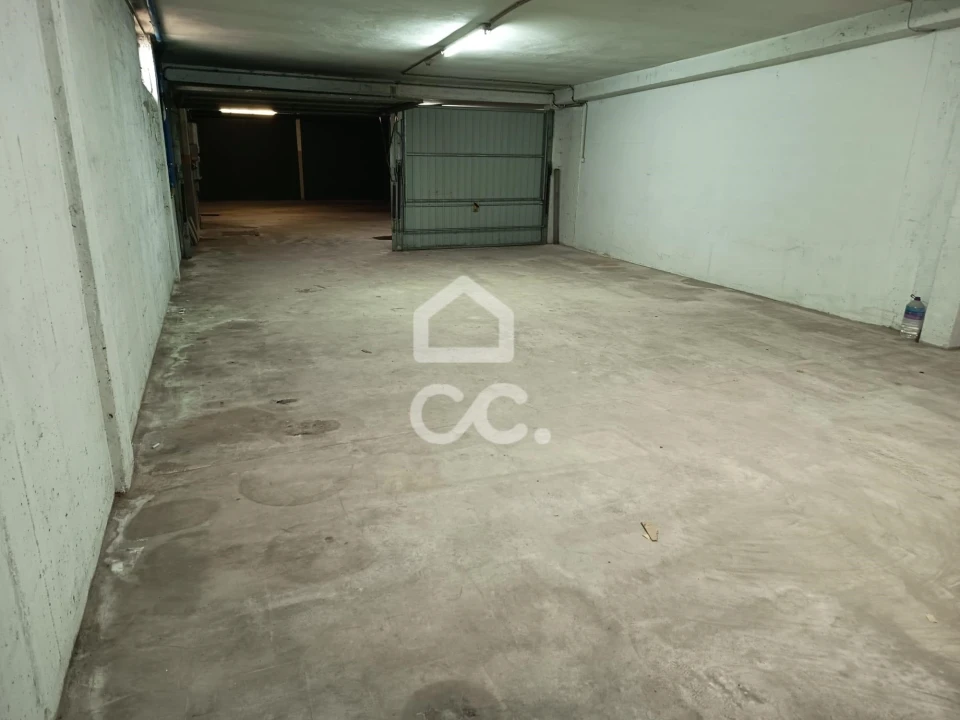 Garagem para Venda em Valongo Foto 2
