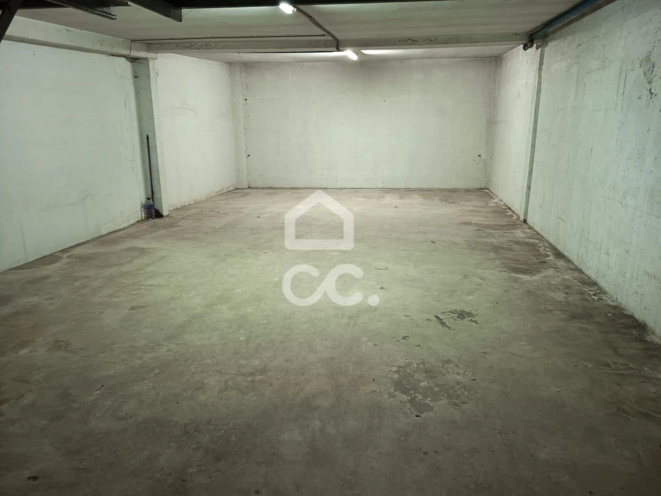 Garagem para Venda em Valongo Foto 3