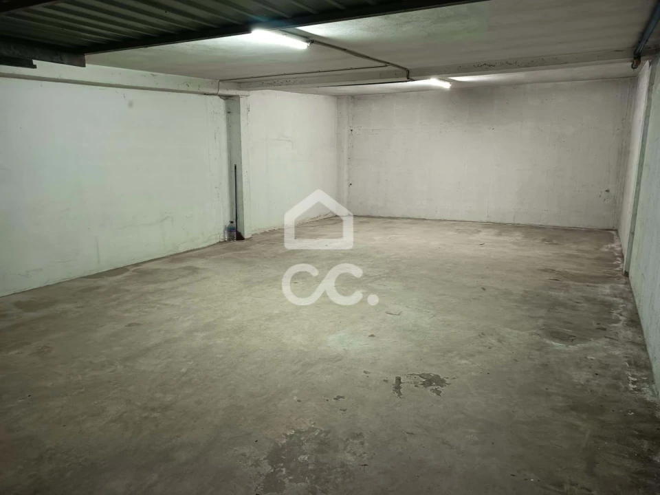 Garagem para Venda em Valongo Foto 7