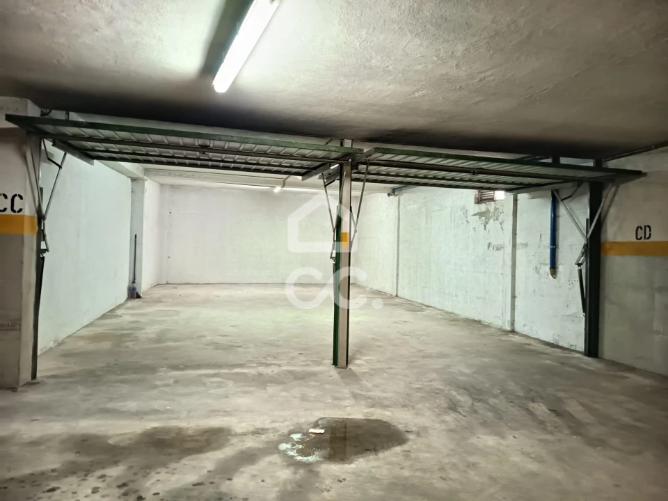 Garagem para Venda em Valongo Foto 8