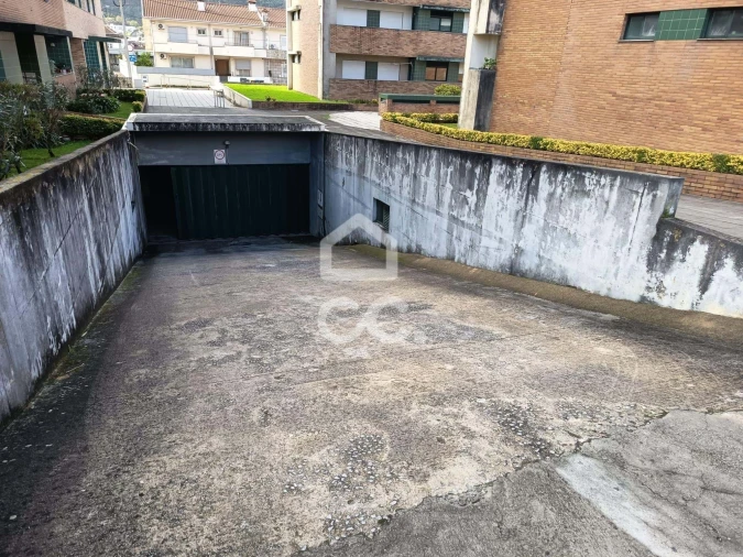 Garagem para Venda em Valongo