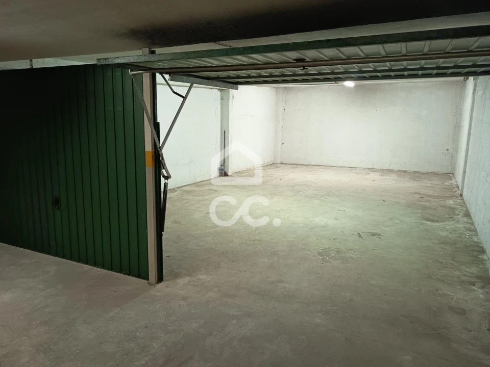 Garagem para Venda em Valongo Foto 4